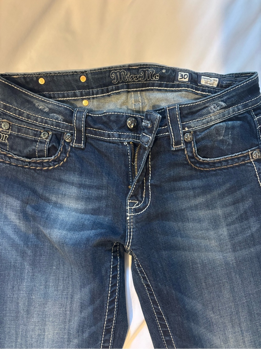 Miss Me Signature Rise Straight Women's Dark Blue Distressed Stretch Jeans - 30